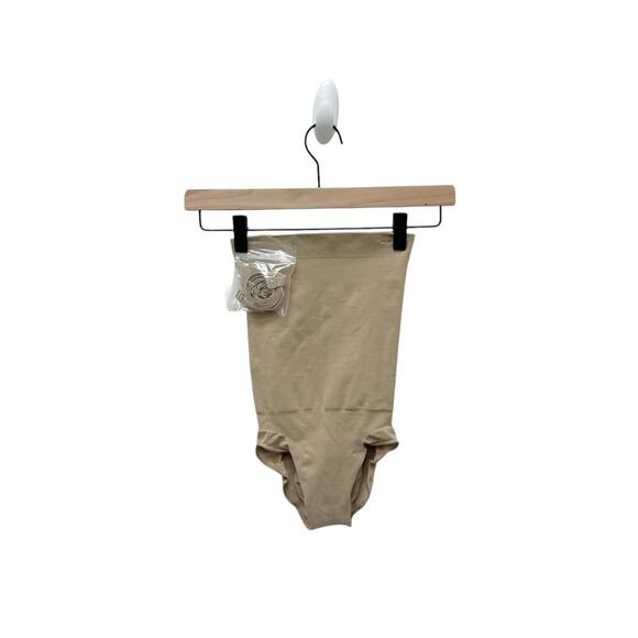 SKIMS Core Control High Waist Briefs Clay Size Small - Picture 3 of 6